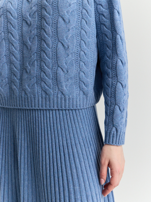 Кашемировый свитер с косами