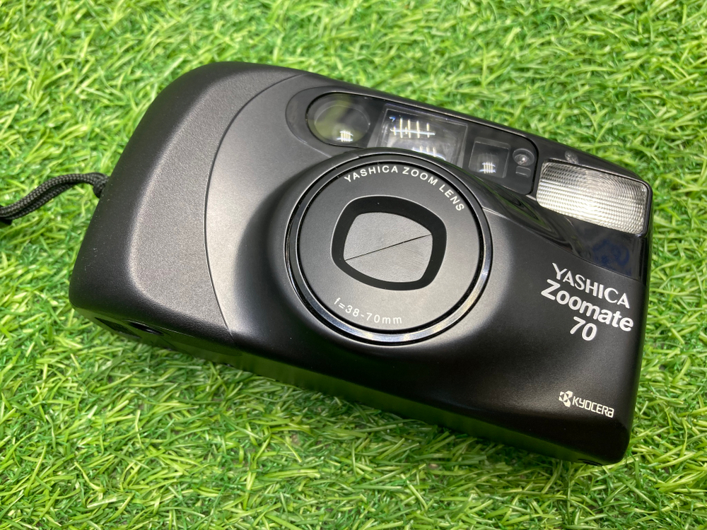 Yashica Zoomate 70