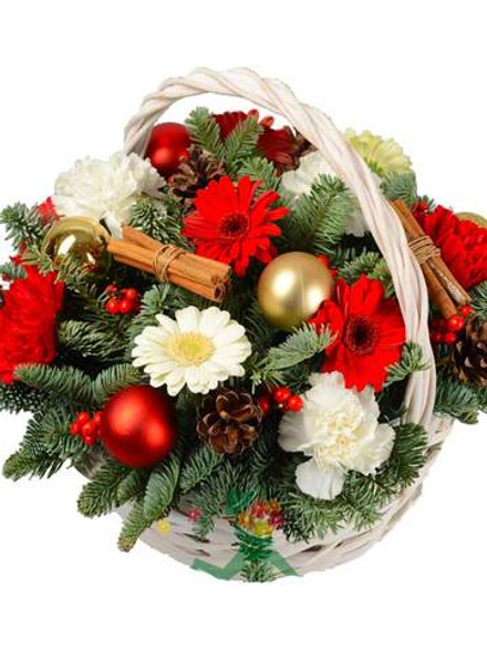 Композиция в корзине "12-Месяцев"