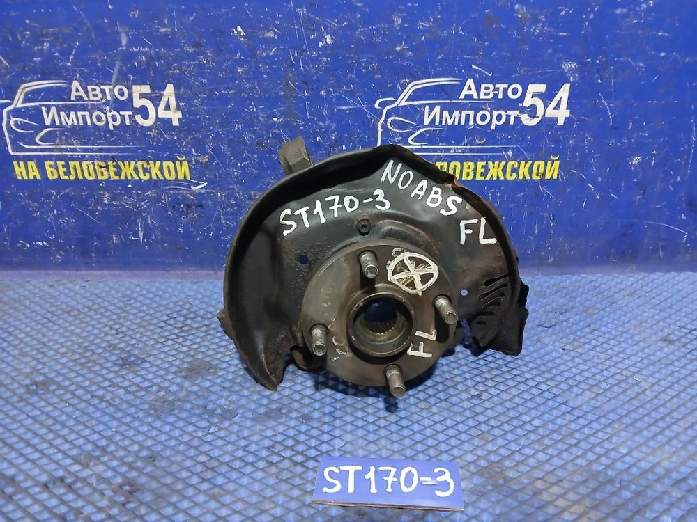 Ступица передняя левая TOYOTA CORONA 1990