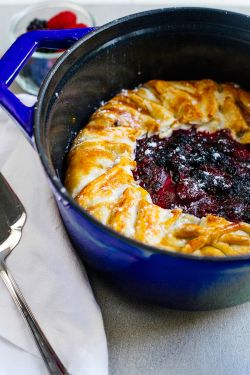 Чугунная кастрюля Swiss Diamond PC 1225CB