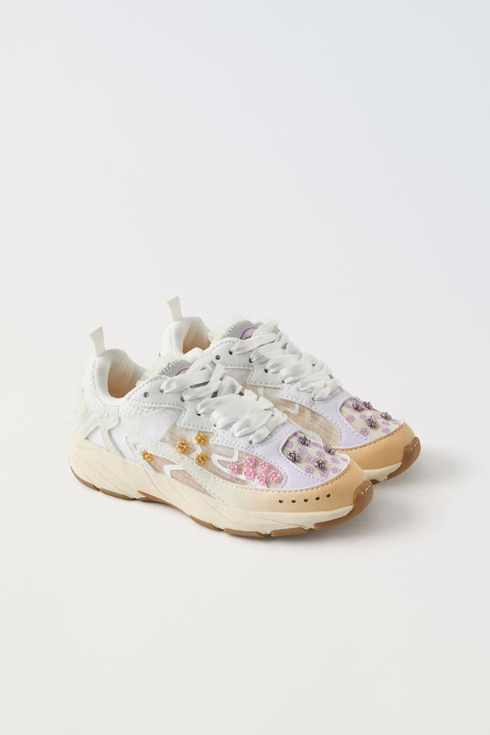 ZARA КРОССОВКИ С ЦВЕТОЧНЫМИ ДЕТАЛЯМИ, БЕЛЫЙ