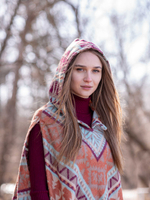 Пончо женское шерстяное с орнаментом