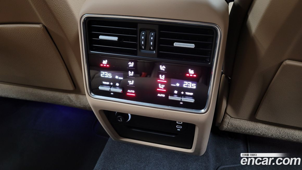 Porsche Cayenne (PO536) 3.0 Platinum Editions (10.2022)