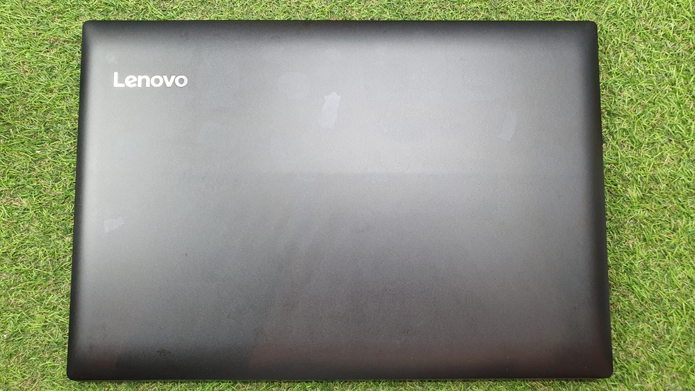 Ноутбук Lenovo AMD A6 /4 Gb/R530 2 Гб/Ideapad 330-17AST 81D7001SRU/Windows 10