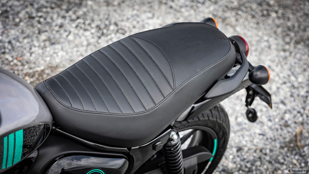Royal Enfield Hunter 350 Rebel Black
