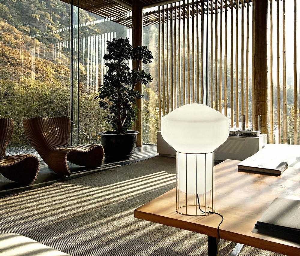 Table design lamp Aerostat by Fabbian