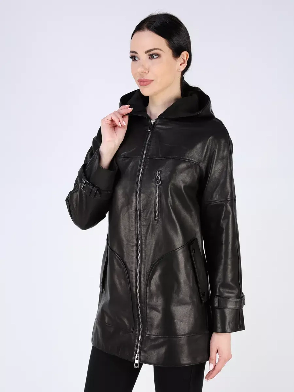 Кожаная куртка демисезонная с капюшоном