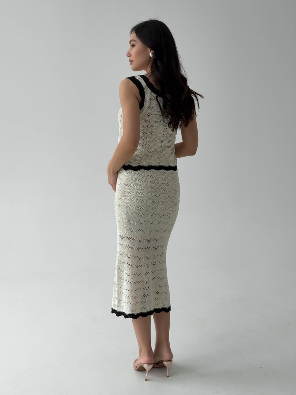 Комплект вязаный, ажурный топ и длинная юбка, с окантовкой
