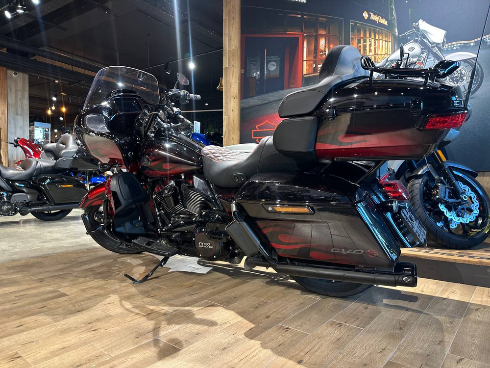 Harley-Davidson CVO Road Glide Limited, 2022