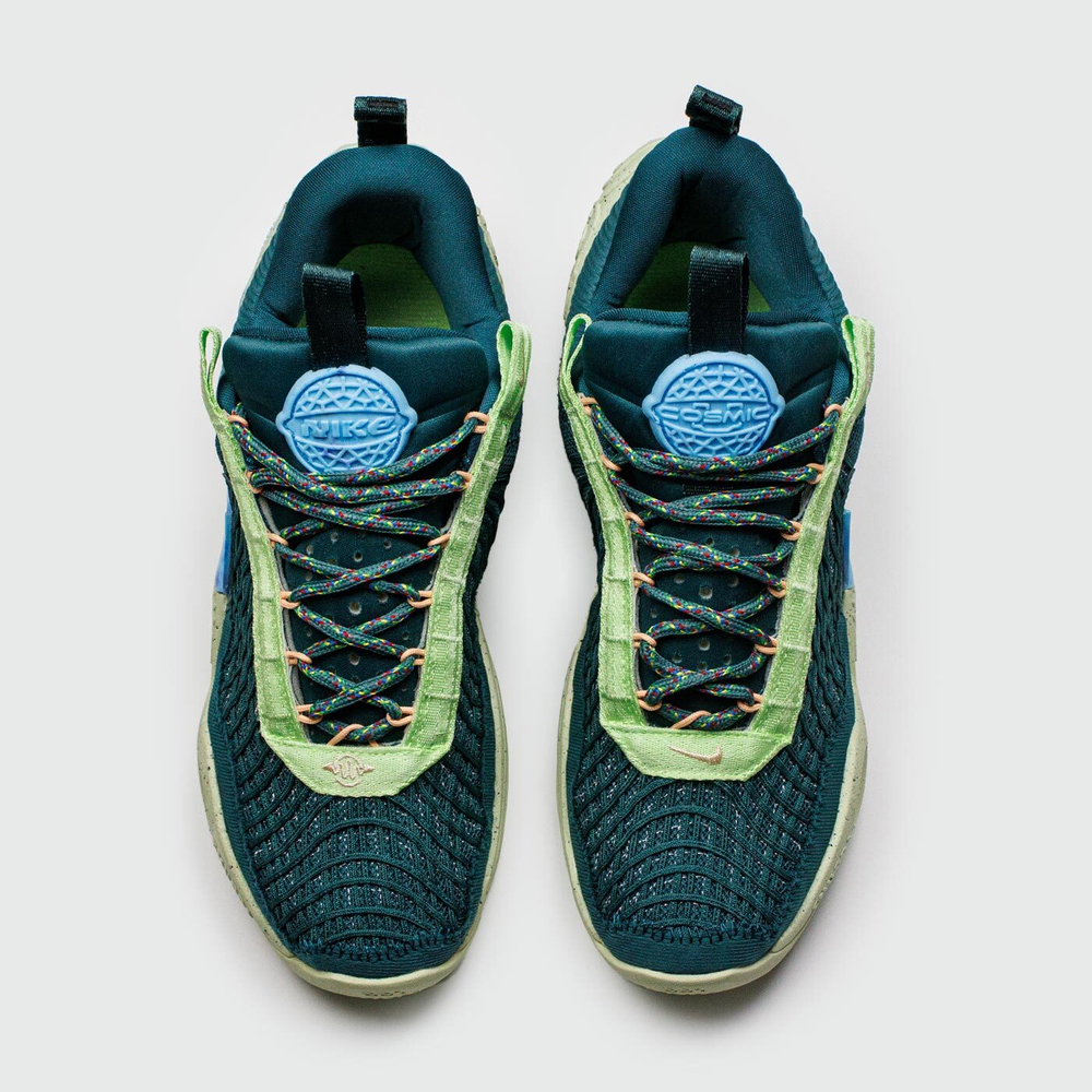 Кроссовки Nike Cosmic Unity Green