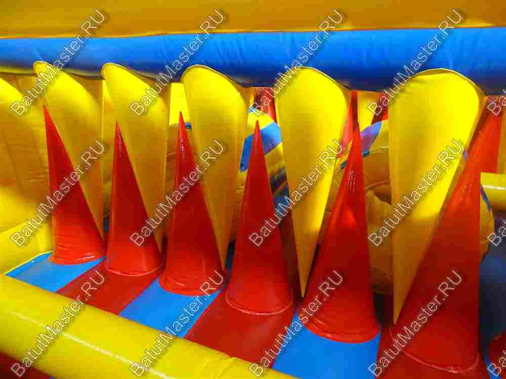 Надувная спортивная полоса препятствий "Бастион" 25*10*5 м