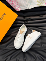 Louis Vuitton Time Out