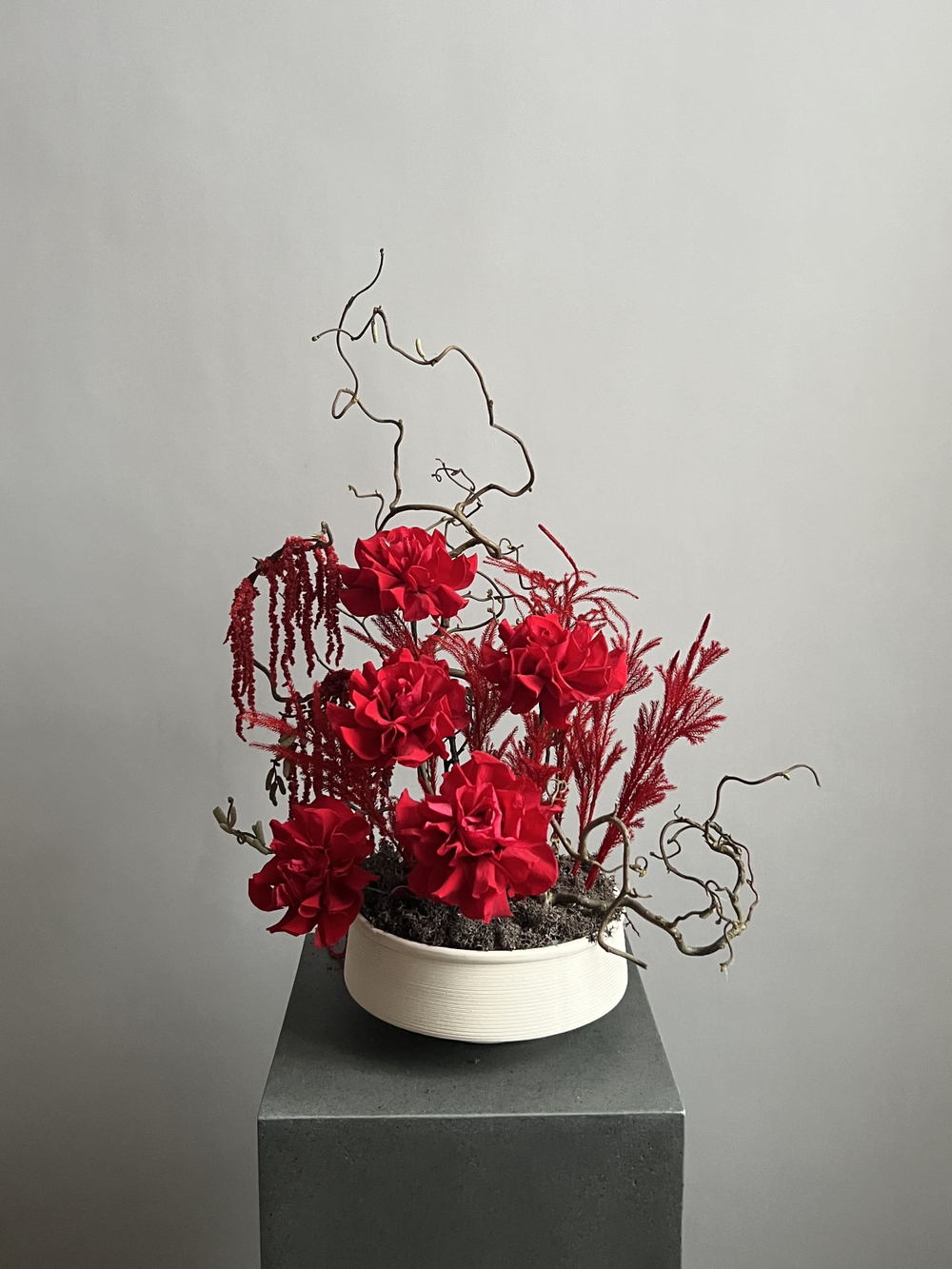 Композиция в кашпо Эмбелия