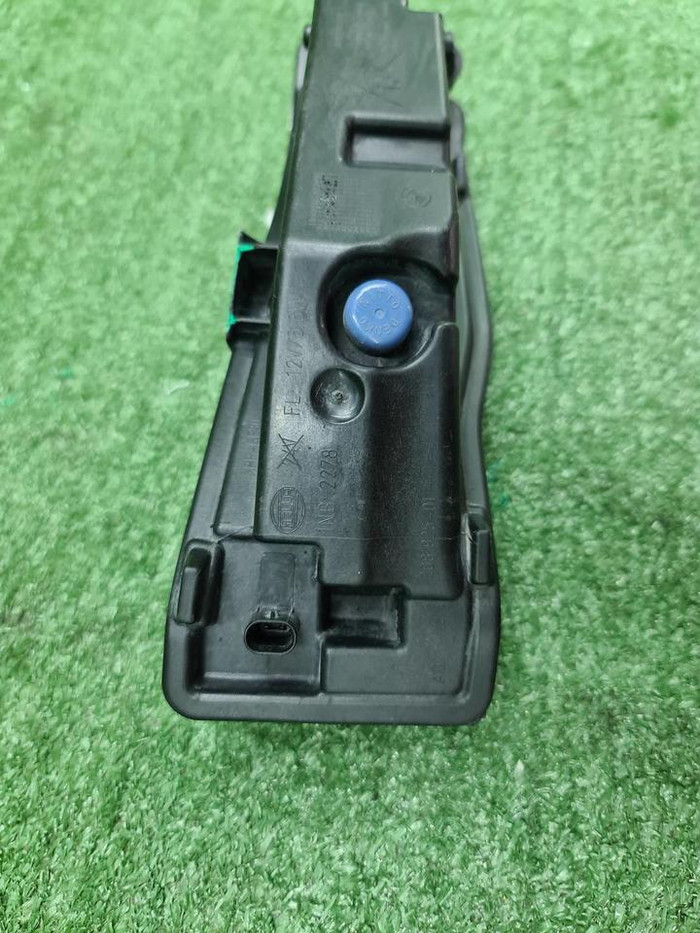 ПТФ левая BMW X3 G01 (2017-2021) LED