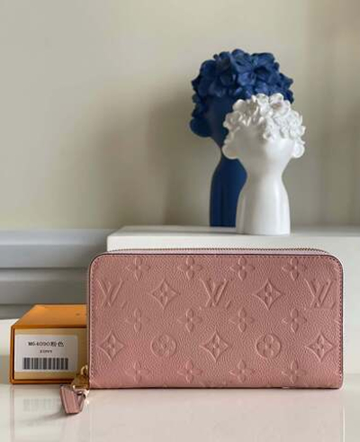 Louis Vuitton Zippy Wallet