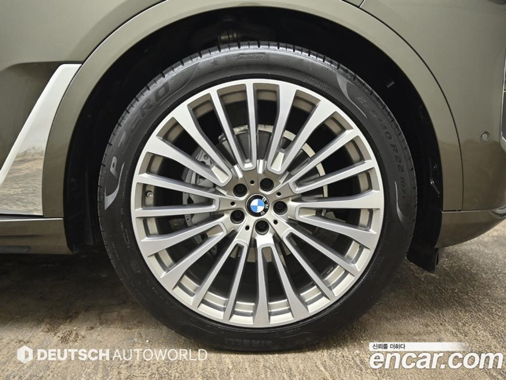 BMW X7 (G07) xDrive 40i Design Pure Excellence 6-и местный (12.2022)