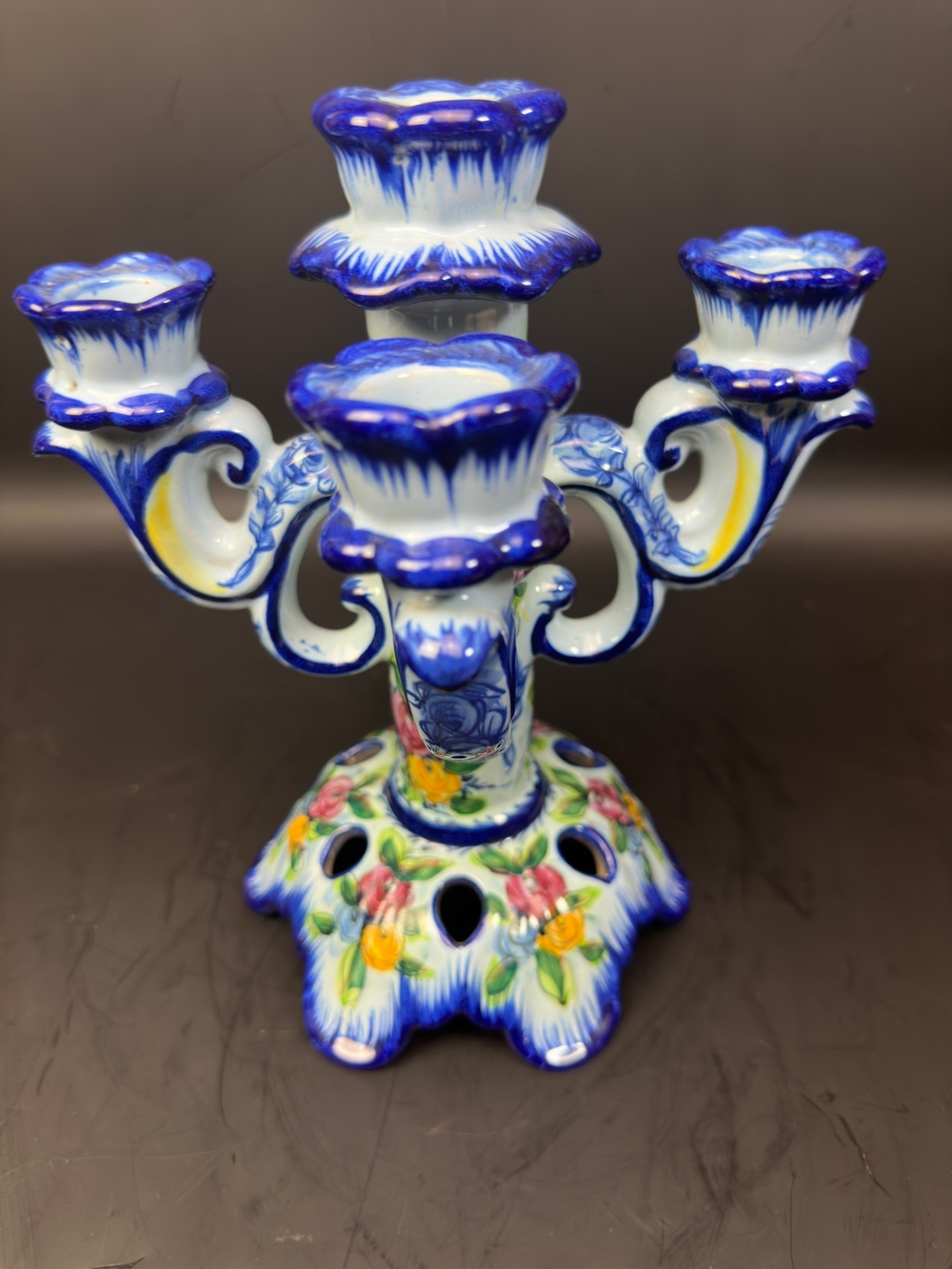 Португальский подсвечник