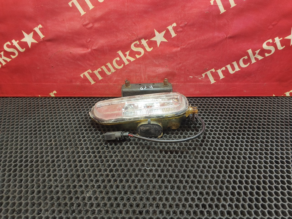 Фара противотуманная правая