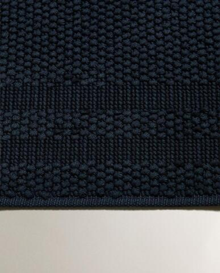 ZARA HOME КОВРИК ДЛЯ ВАННОЙ ИЗ ХЛОПКА С АНТИСКОЛЬЗЯЩЕЙ ПОВЕРХНОСТЬЮ, ЧЕРНИЛЬНО-СИНИЙ