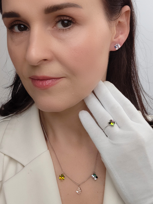Колье Миражи с зелеными кристаллами-хамелеонами Swarovski