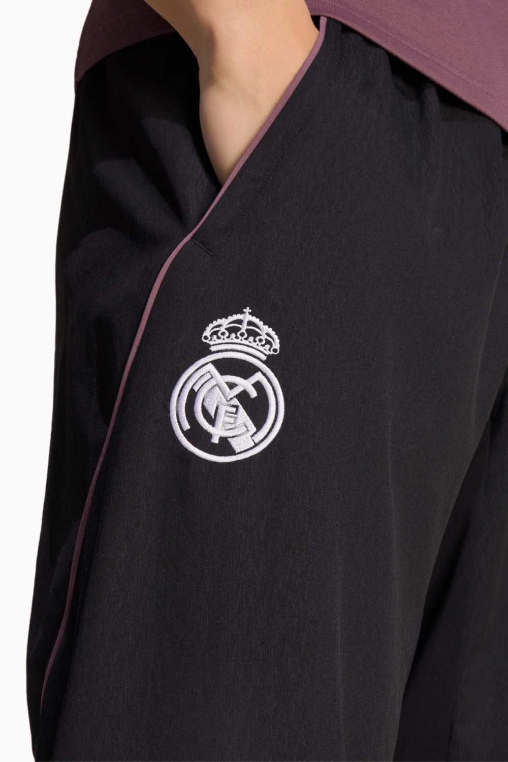 Штаны adidas Real Madrid 25/26 Competition Presentation - черный