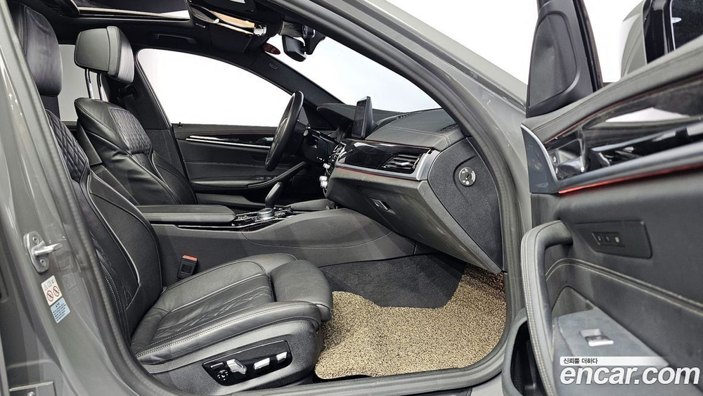 BMW 5 Series (G30) 523d M Sports (11.2020)