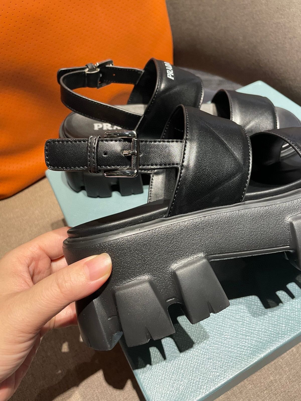 Сандали Prada
