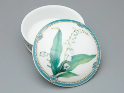 Туалетная коробочка в подарочной упаковке, форма Круглая, рисунок Ландыш майский, арт 81.33187.00.1