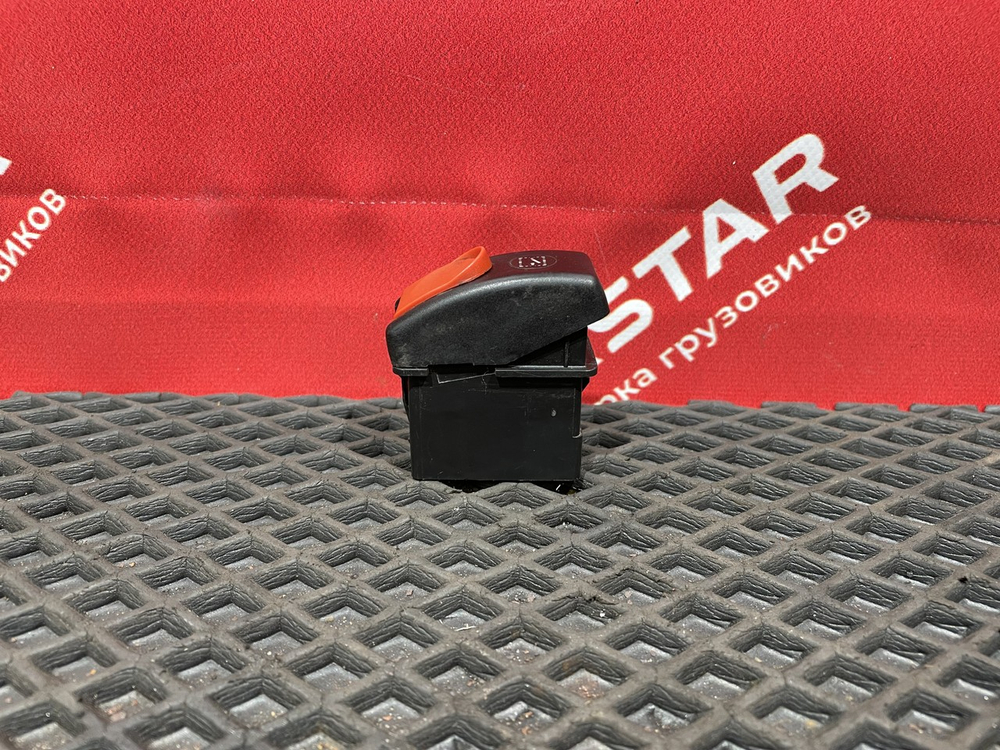 Кнопка массы