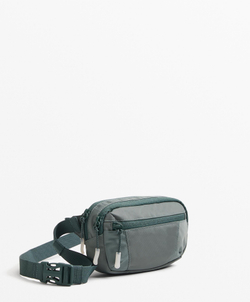 Oysho Сумка поясная, синий