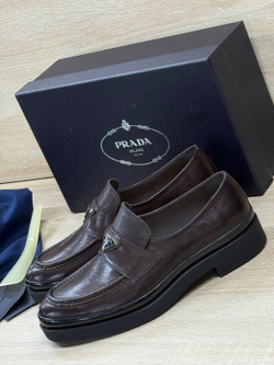 Лоферы Prada