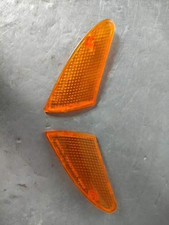 стекла передних поворотников сузуки летс 2 Желтые