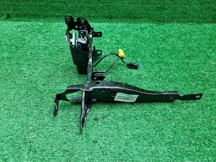 Кронштейн фары левый BMW 3er G20 (2018-н.в.)