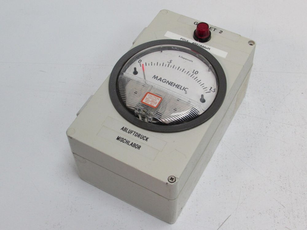 MAGNEHELIC MD 201-15