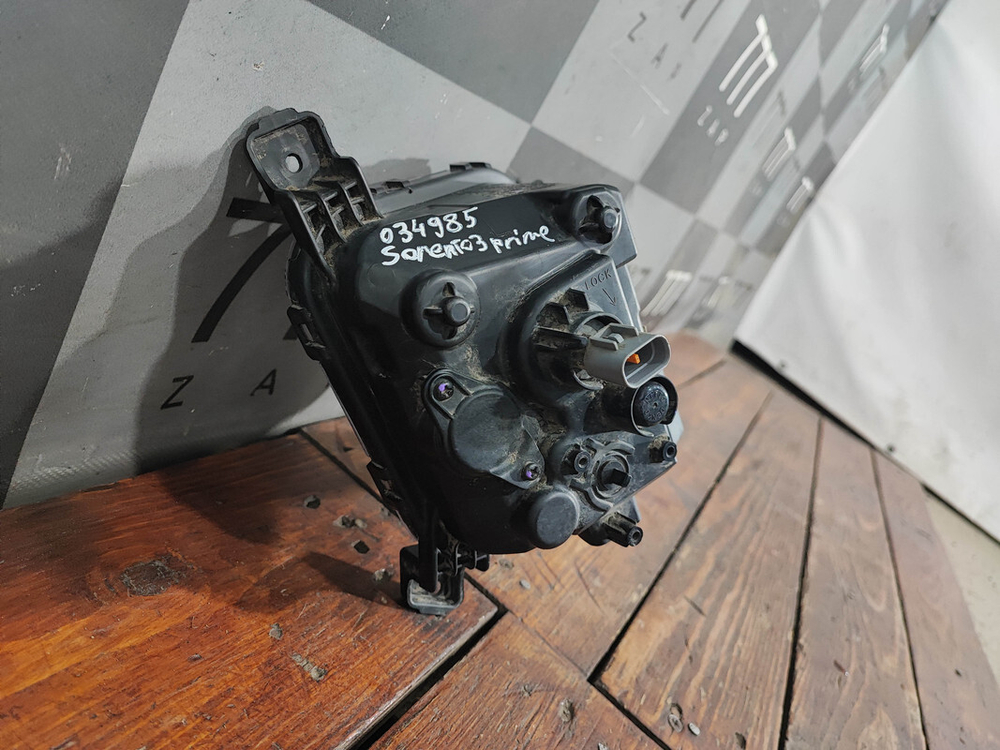 ПТФ передняя левая Kia Sorento 3 Prime (UM) 17-20 Б/У Оригинал 92201C5600