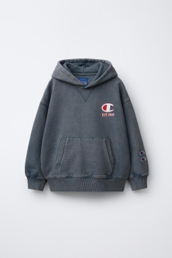 ZARA X CHAMPION ® ХУДИ С КАПЮШОНОМ С ЭФФЕКТОМ ПОТЕРТОСТИ, ГОЛУБОЙ