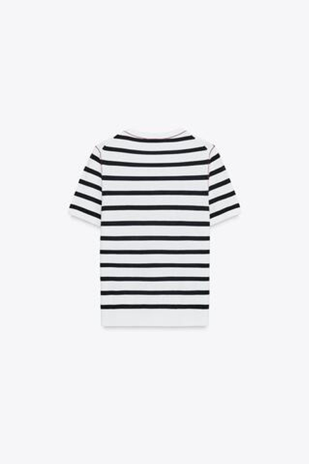 ZARA ТРИКОТАЖНЫЙ ТОП С КОРОТКИМИ РУКАВАМИ И ОТДЕЛКОЙ, ПОЛОСКИ
