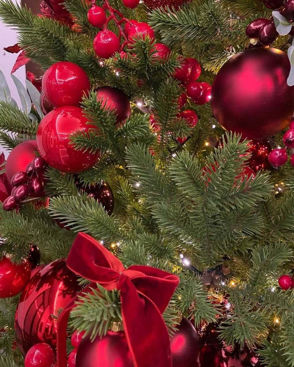 Елка с гирляндой встроенной 2в1 «Meribel» Мэрибель (Литая хвоя) от 1,8 м до 3 м