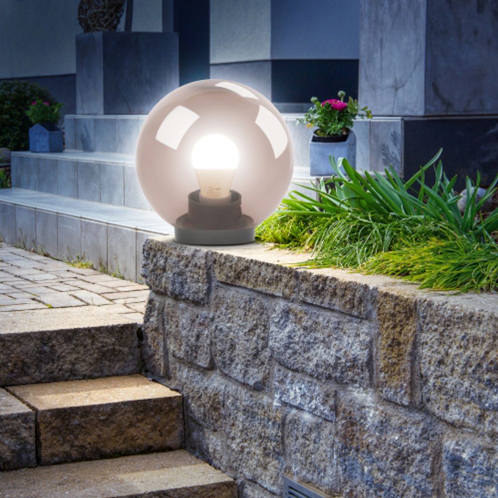 Садово-парковый светильник ЭРА НТУ 01-60-205 шар дымчатый на опору / кронштейн IP44 Е27 max60Вт d200mm | Садовые и парковые светильники