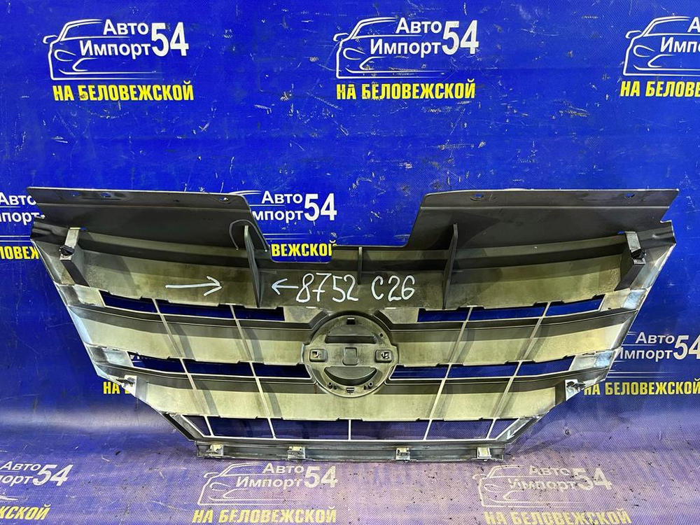 Решетка радиатора NISSAN SERENA 2010-2013