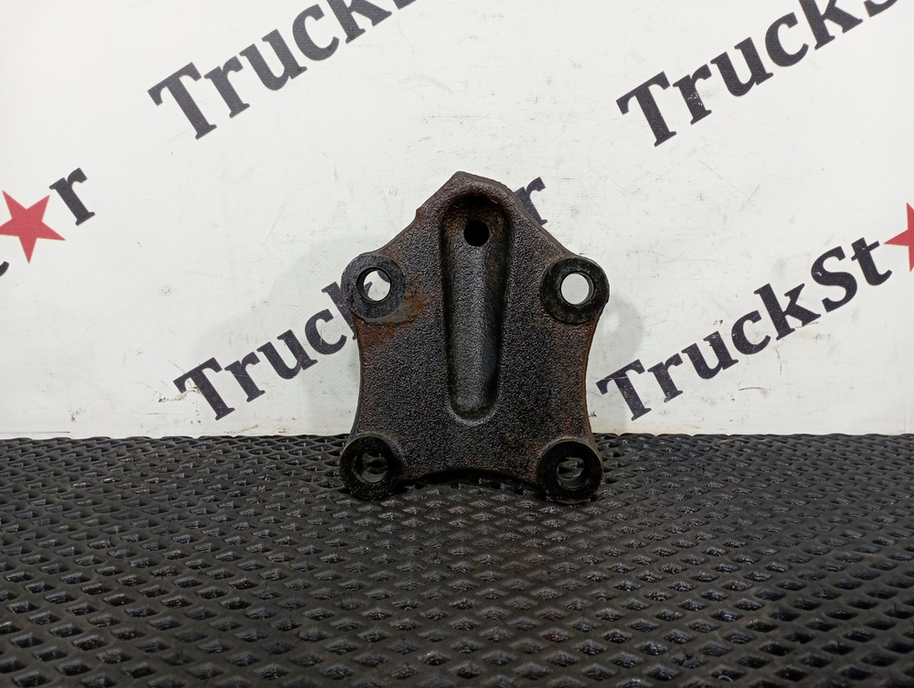 Кронштейн переднего стабилизатора