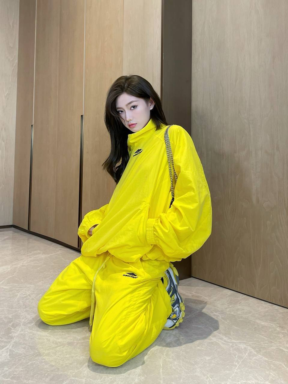Штаны Balenciaga, арт. 698085