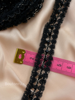 Тесьма черная с цепью и черным бисером