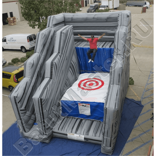 Надувная игра "Прыжок со скалы"