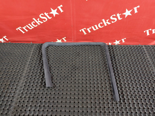 Накладка двери левой