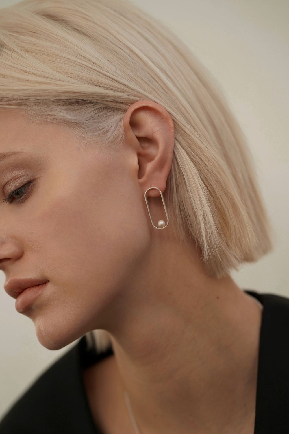 Серьги Fish Eye White