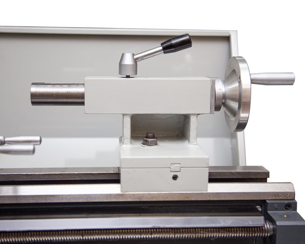 Токарно-винторезный станок по металлу MetalMaster MasterTurn 2050G