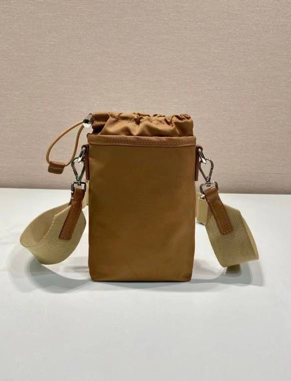 Сумка-мессенджер Prada