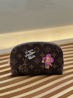 Косметичка Louis Vuitton